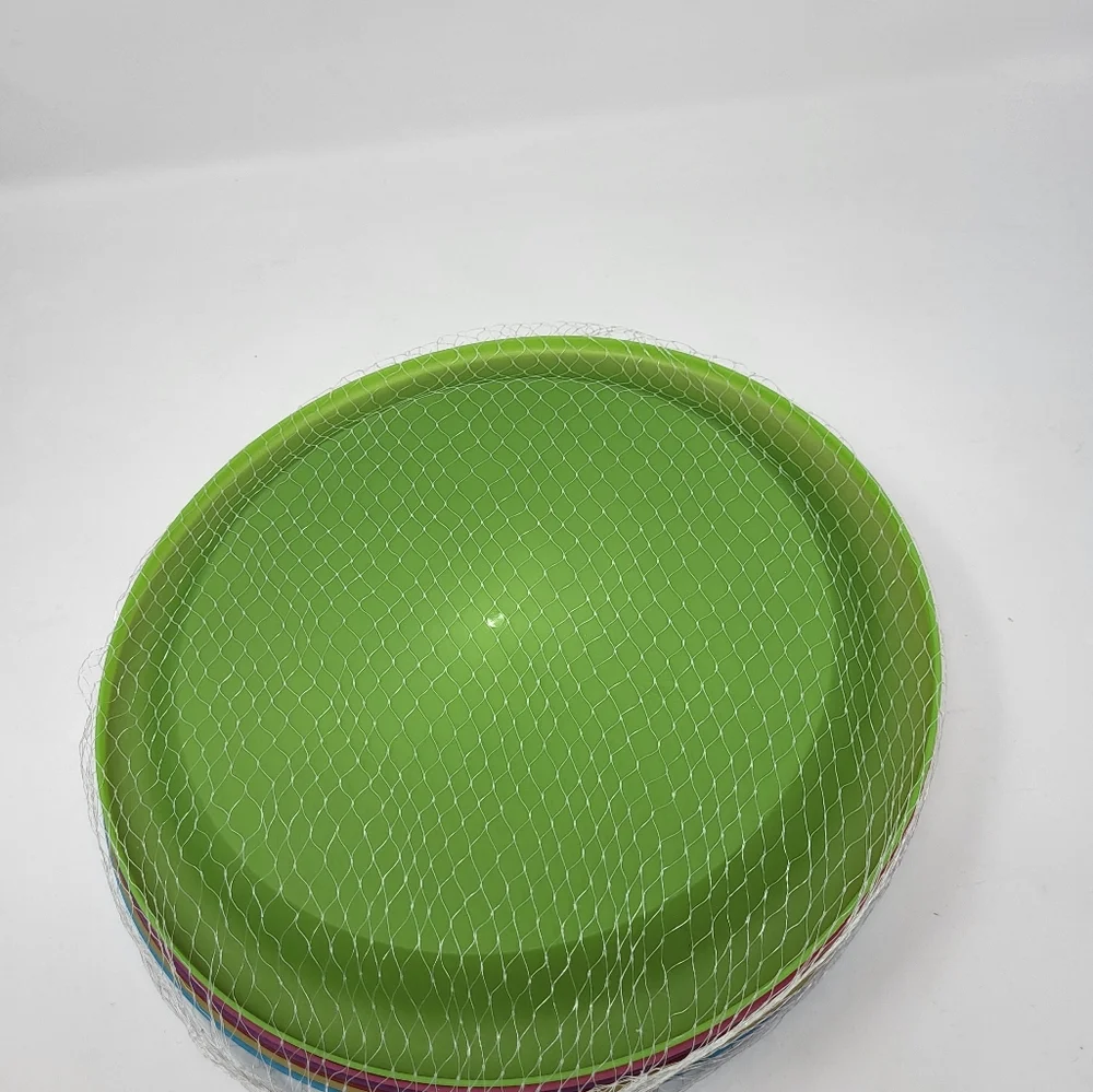 6 piece BPA free plastic multi color round plates new 10